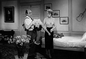 Когда вмешивается женщина (1957)
