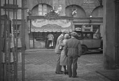 Под крышами Парижа трейлер (1929)