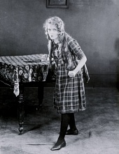 Маленькая Анни Руни (1925)