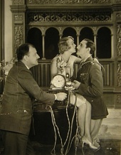 Кокетливая вдова трейлер (1930)