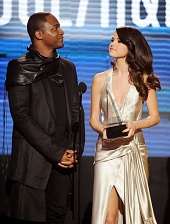 39-я ежегодная церемония вручения премии American Music Awards (2011)