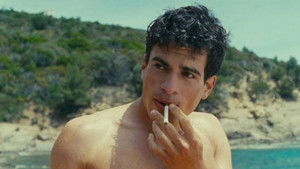 Незнакомец (2021)