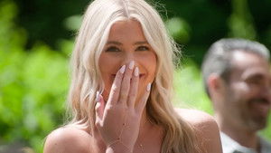 Привлекательный возраст 1 сезон 7 серия (2026)